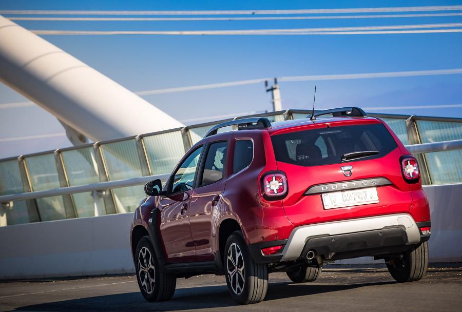  Dacia Duster Charisma 2019 года  (фото 4 из 14)